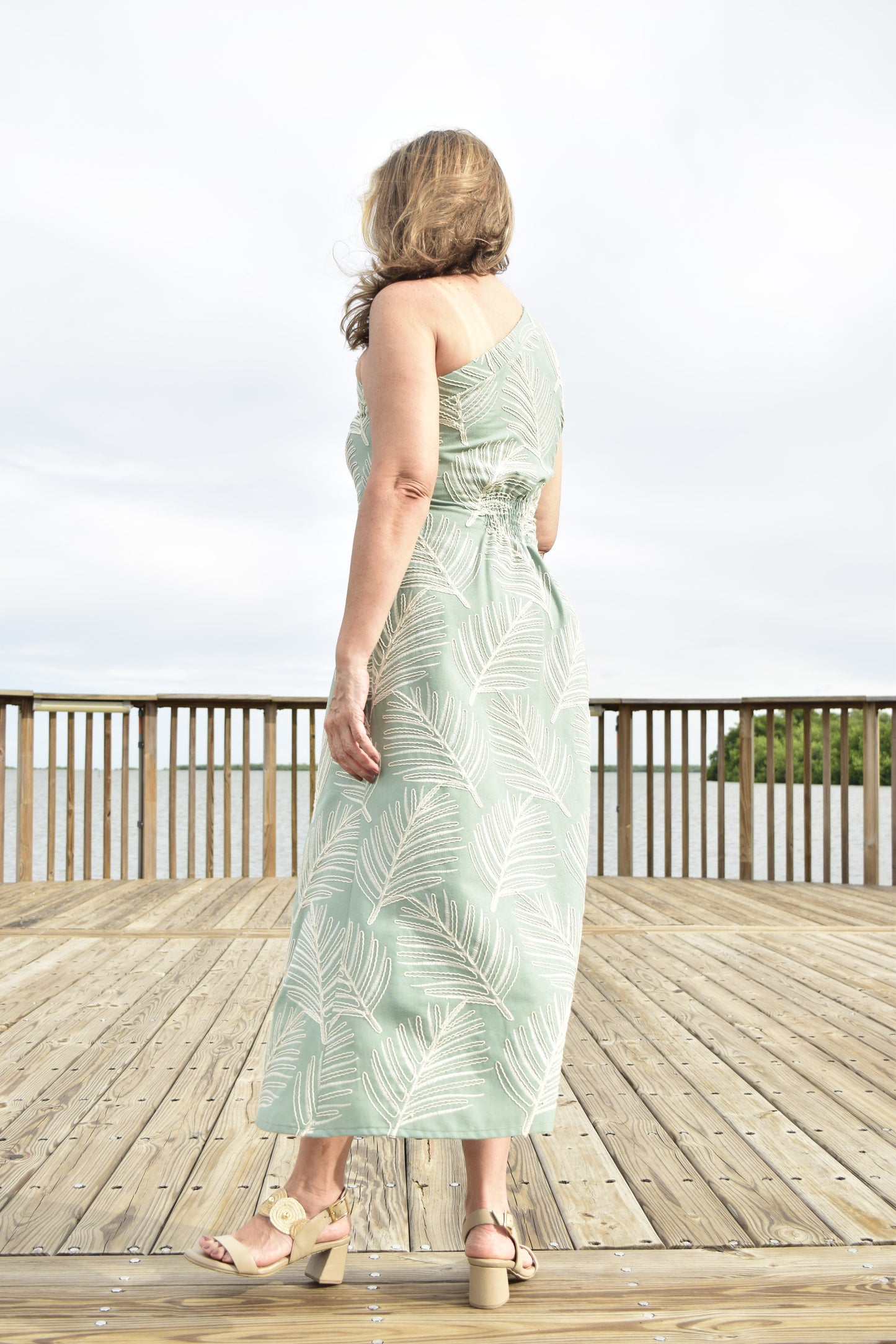 VESTIDO MANGUITO BICHE