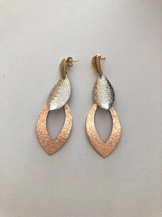 Aretes Dúo Hoja Dorada-Plata Rosa