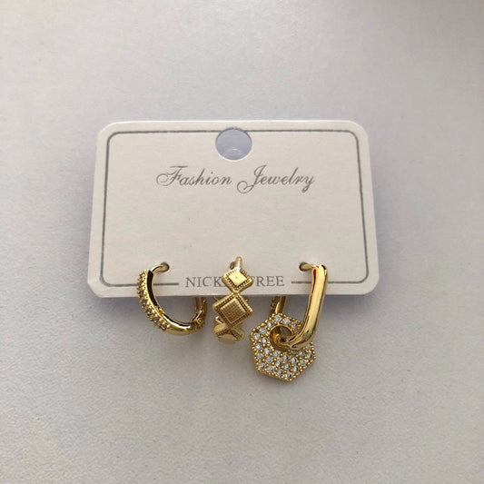 Set de Aretes Dorados Geométricos con Brillo