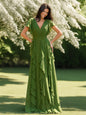 Vestido Largo Verde Oliva – Invitada Radiante y Sofisticada